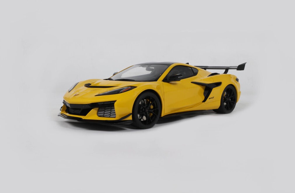 Chevrolet Corvette C8 ZR1 2025 Geel - 1:18